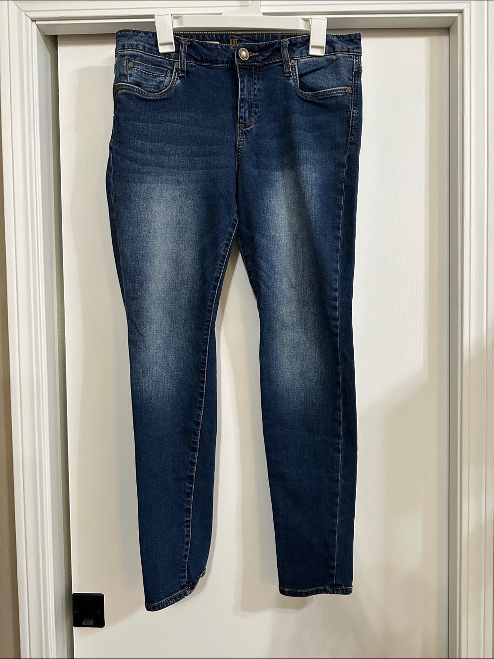 Kut from the Kloth Dark Blue Skinny Jeans